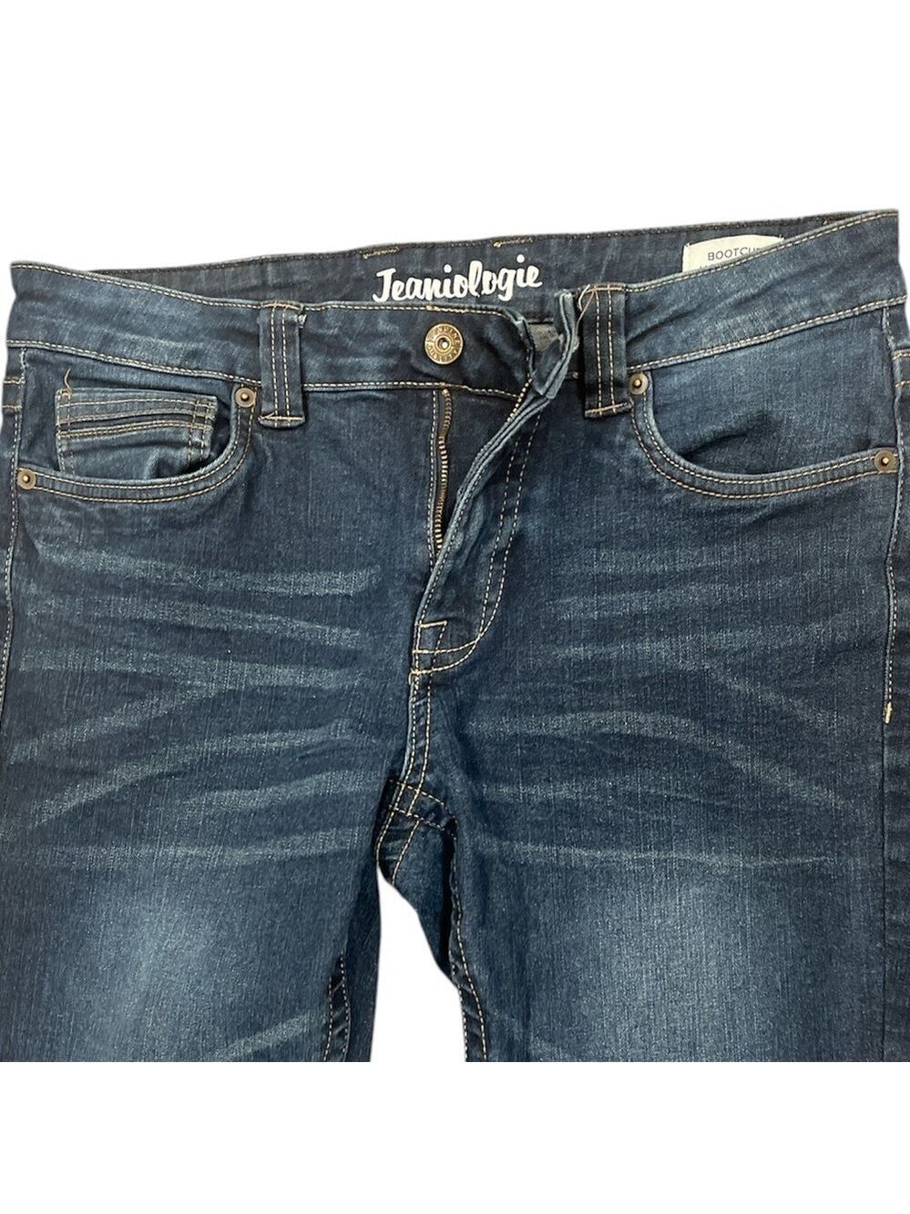 Jeaniologie W30” mid-high ride jeans bootcut pocket detail